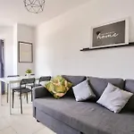 Nice 1 Bed 50M From The Beach In Frejus