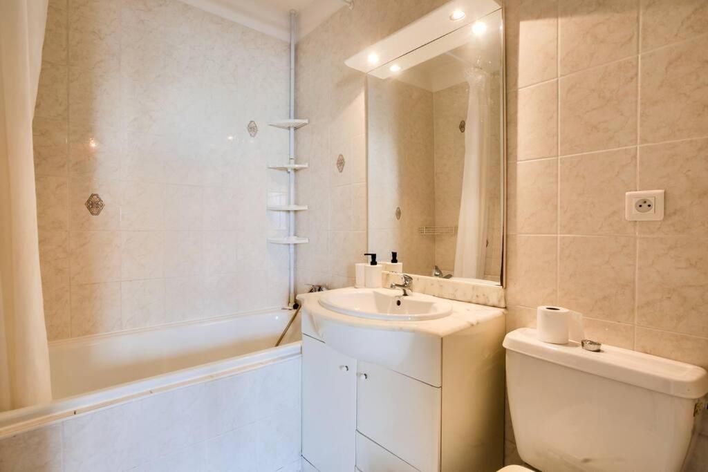 Nice 1 Bed 50m From The Beach In Apartment